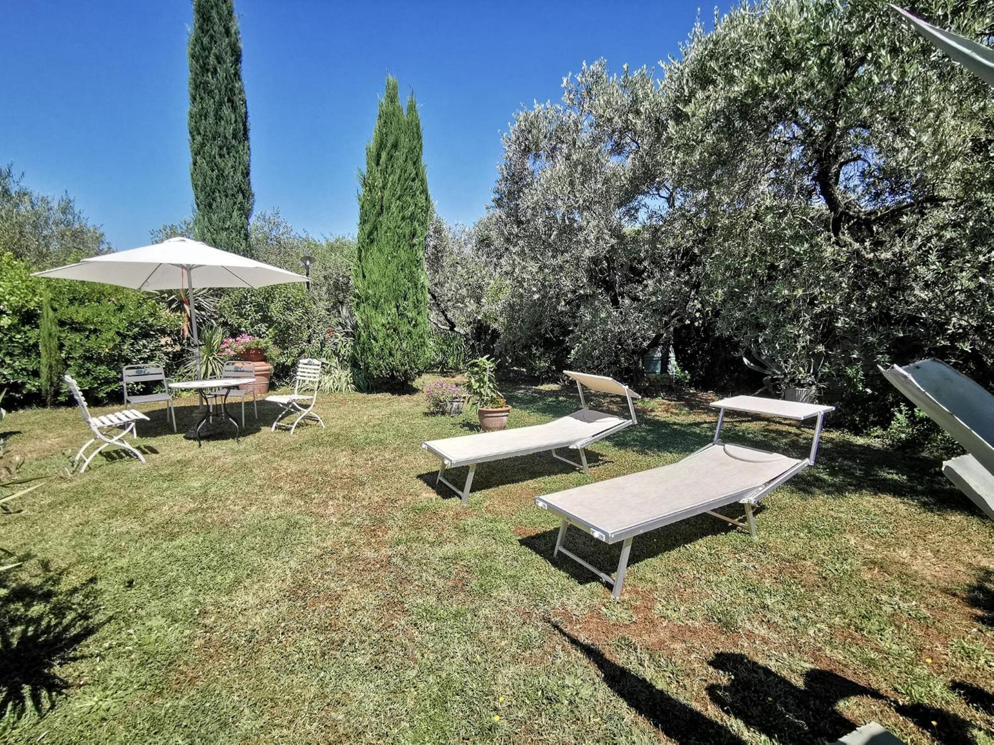 La Casa Dei Nonni Villa Larciano Екстериор снимка