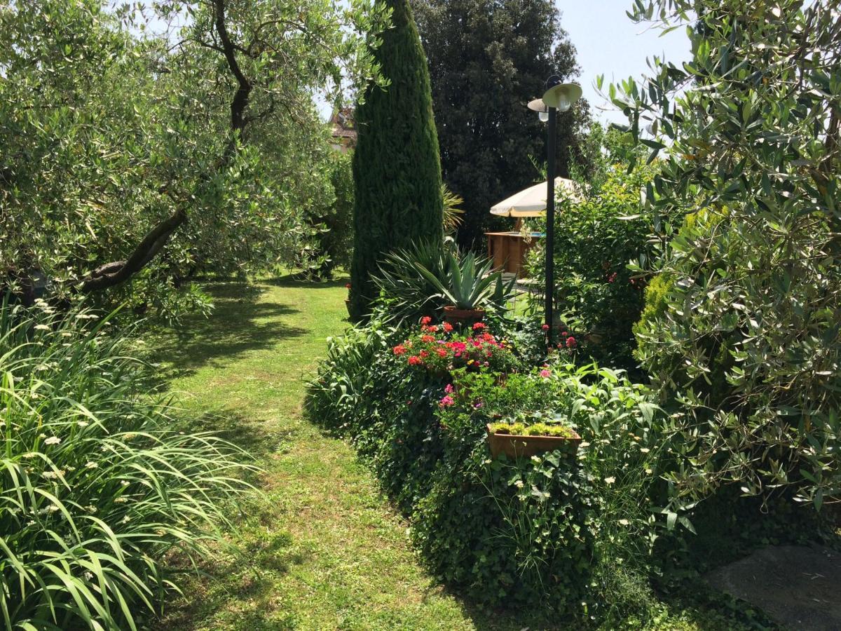La Casa Dei Nonni Villa Larciano Екстериор снимка